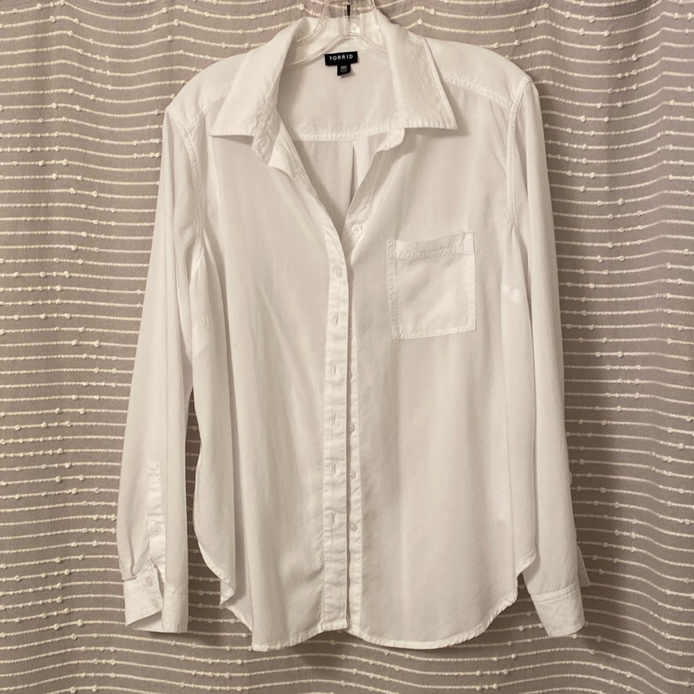 Plus Size White Torrid  Lizzie Challis Button Up Shirt 00